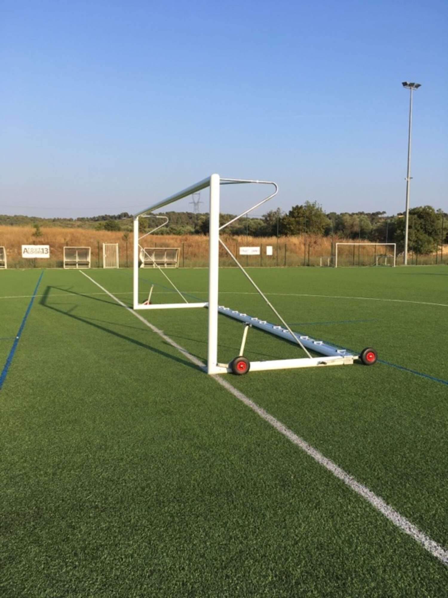 Image du produit : But de foot à 8 - Transportable - Aluminium - Auto-lesté