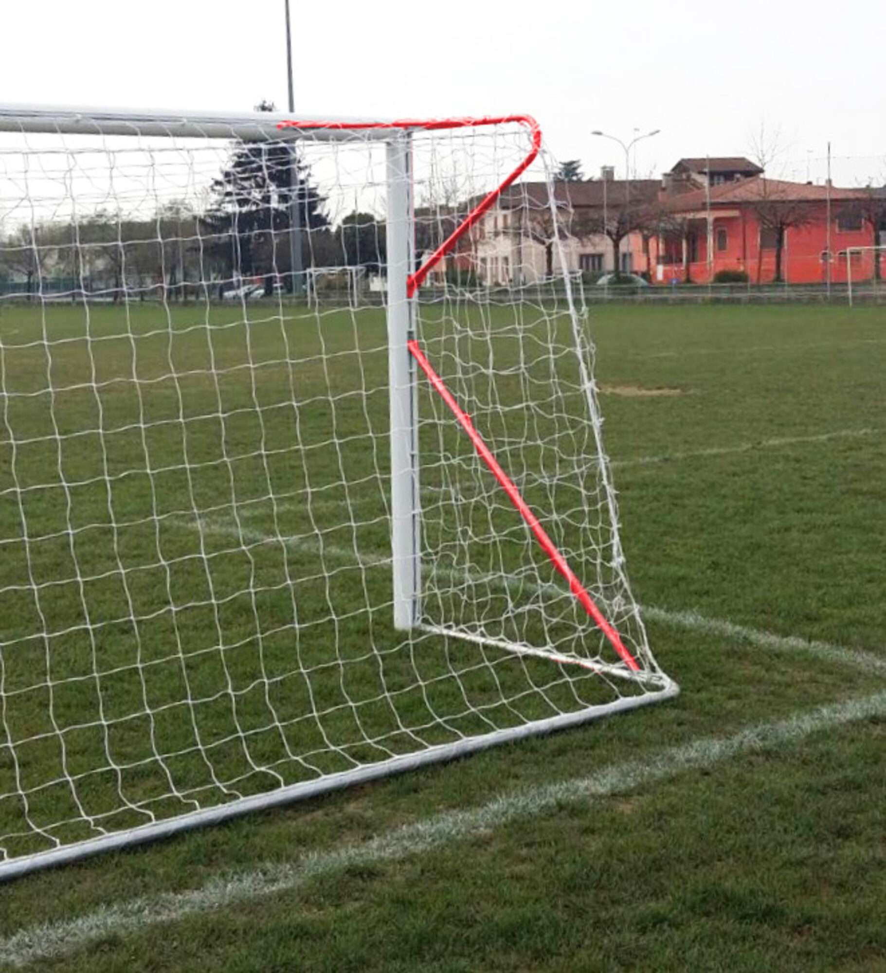 Image du produit : But de foot à 8 transportable 6 x 2.1m en aluminium - Rouge