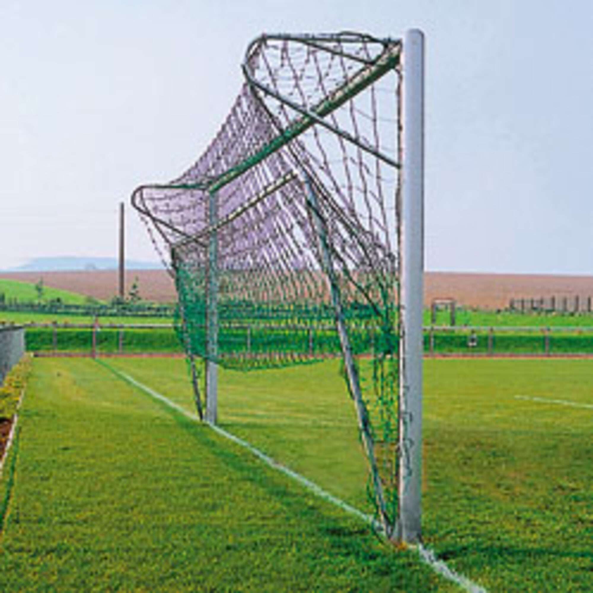 Image du produit : But de foot à 8 - À sceller - Aluminium - PROFESSIONNEL