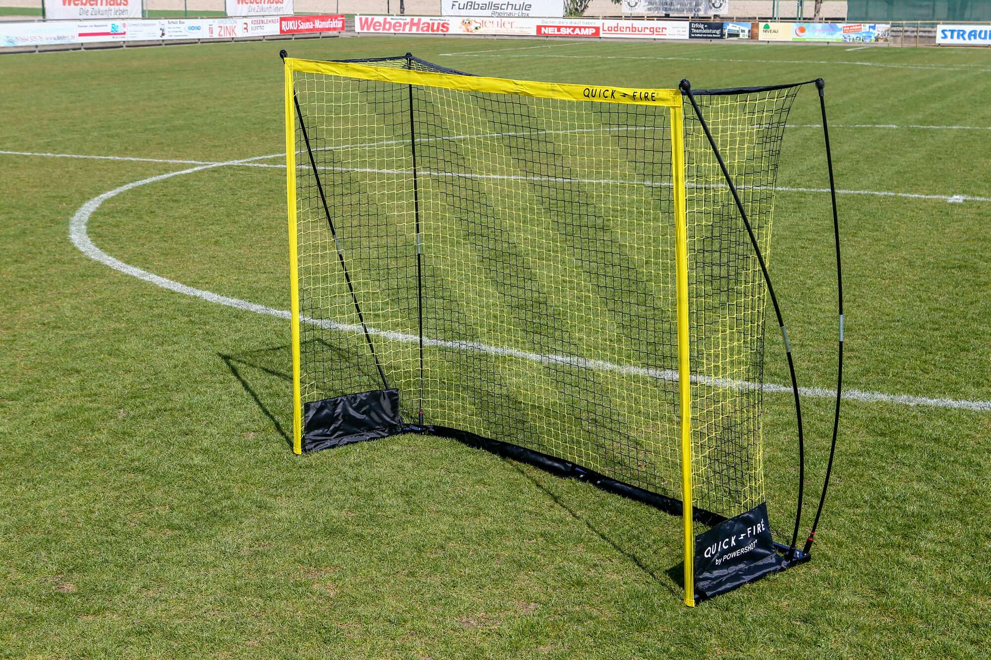 Image du produit : But de football POWERSHOT® QUICKFIRE - 3 x 2 m