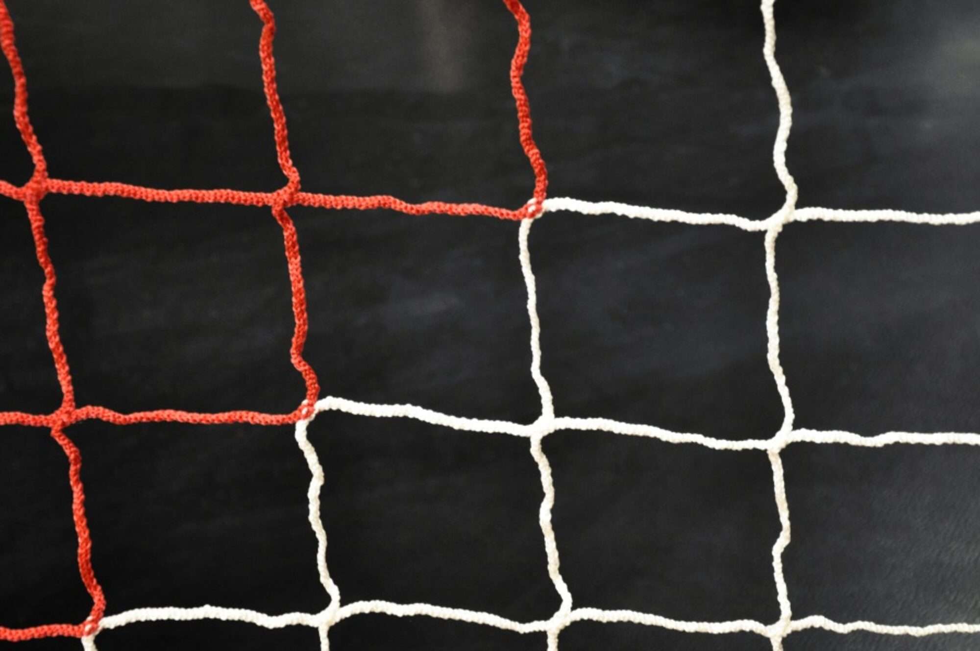 Image du produit : Filet de foot - 7,32 x 2,44 x 0,8 x 2m - 2mm - BLANC / ROUGE