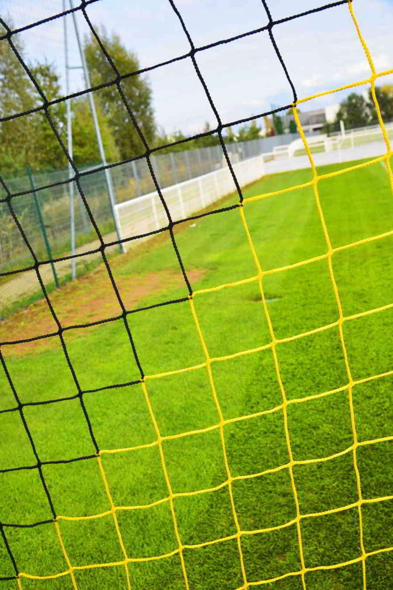 Image du produit : Filet de foot - 6 x 2,1 m - Noir ET jaune