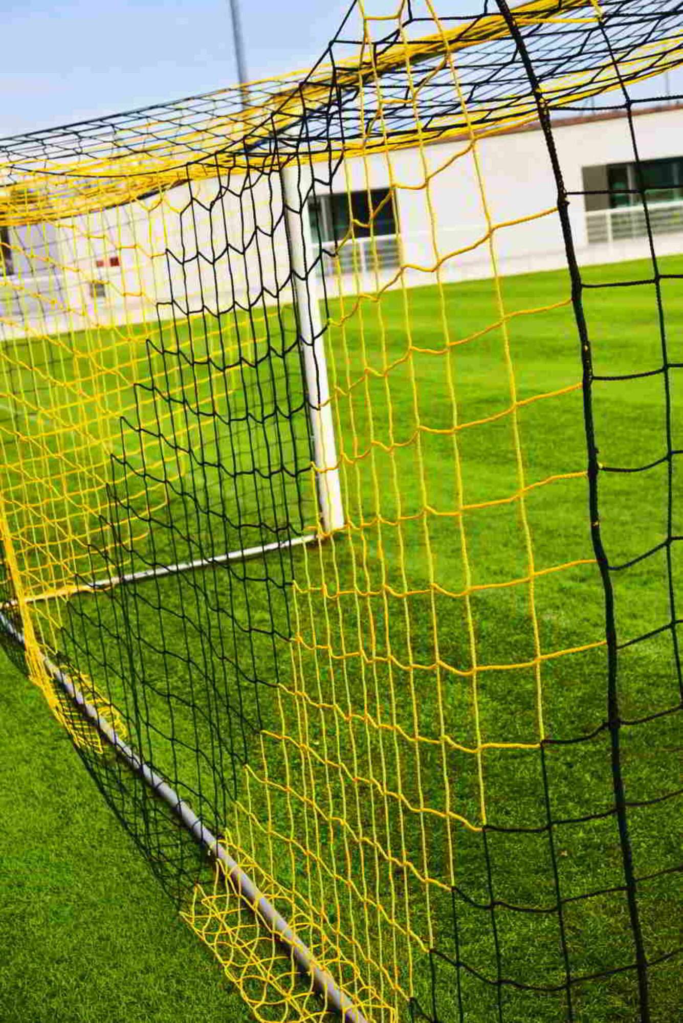 Image du produit : Filet de foot - 7,32 x 2,44 x 2 x 2m - 4mm - NOIR / JAUNE