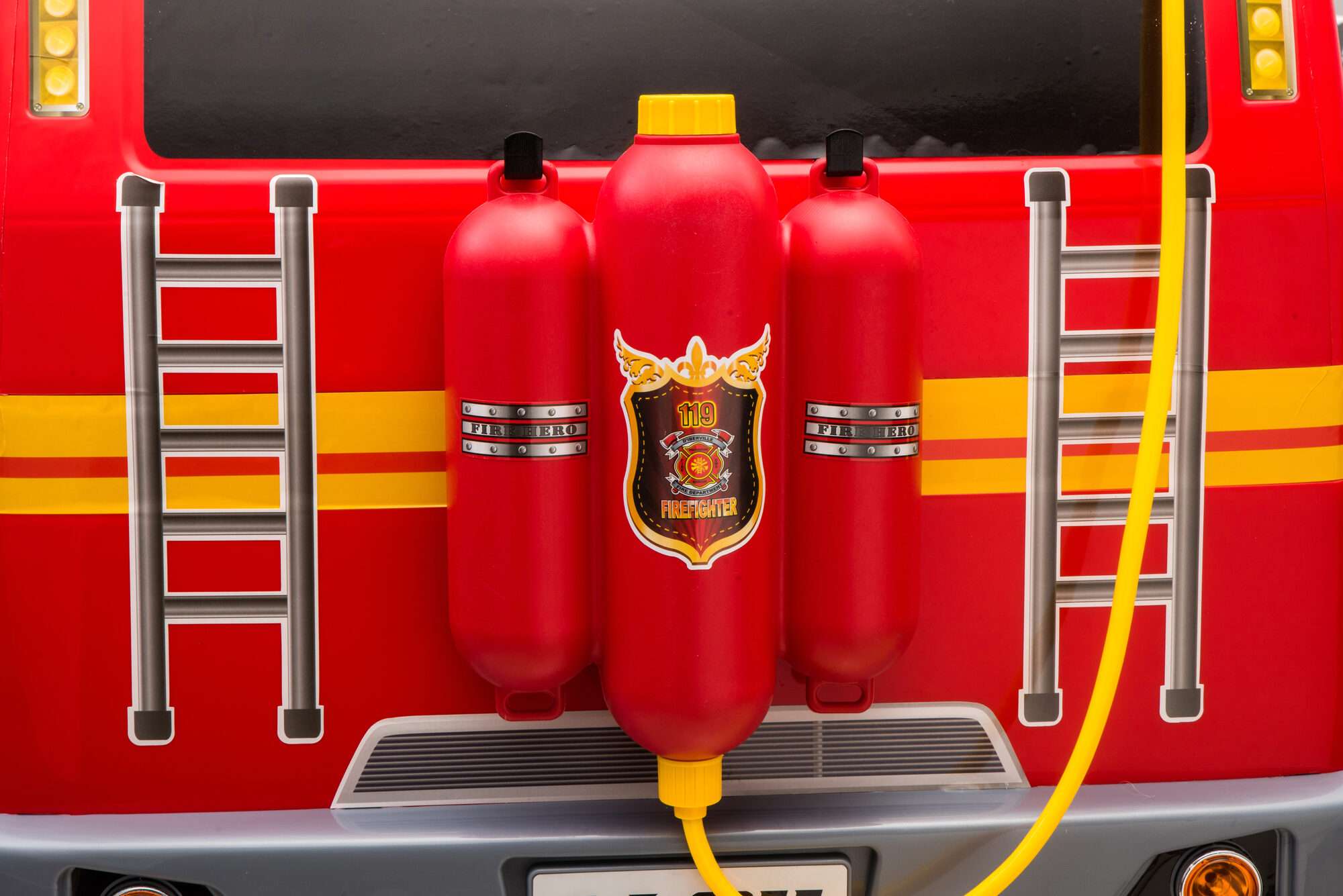 Image du produit : Fire Truck with fire alarm light (3-8 years)