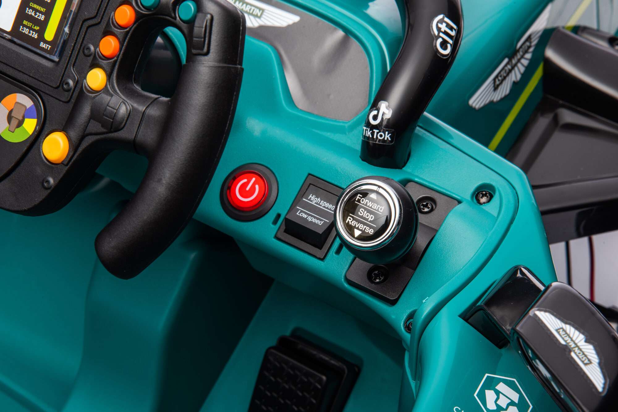 Image du produit : Licensed Aston Martin AMR23 in Green color (3-8 years)