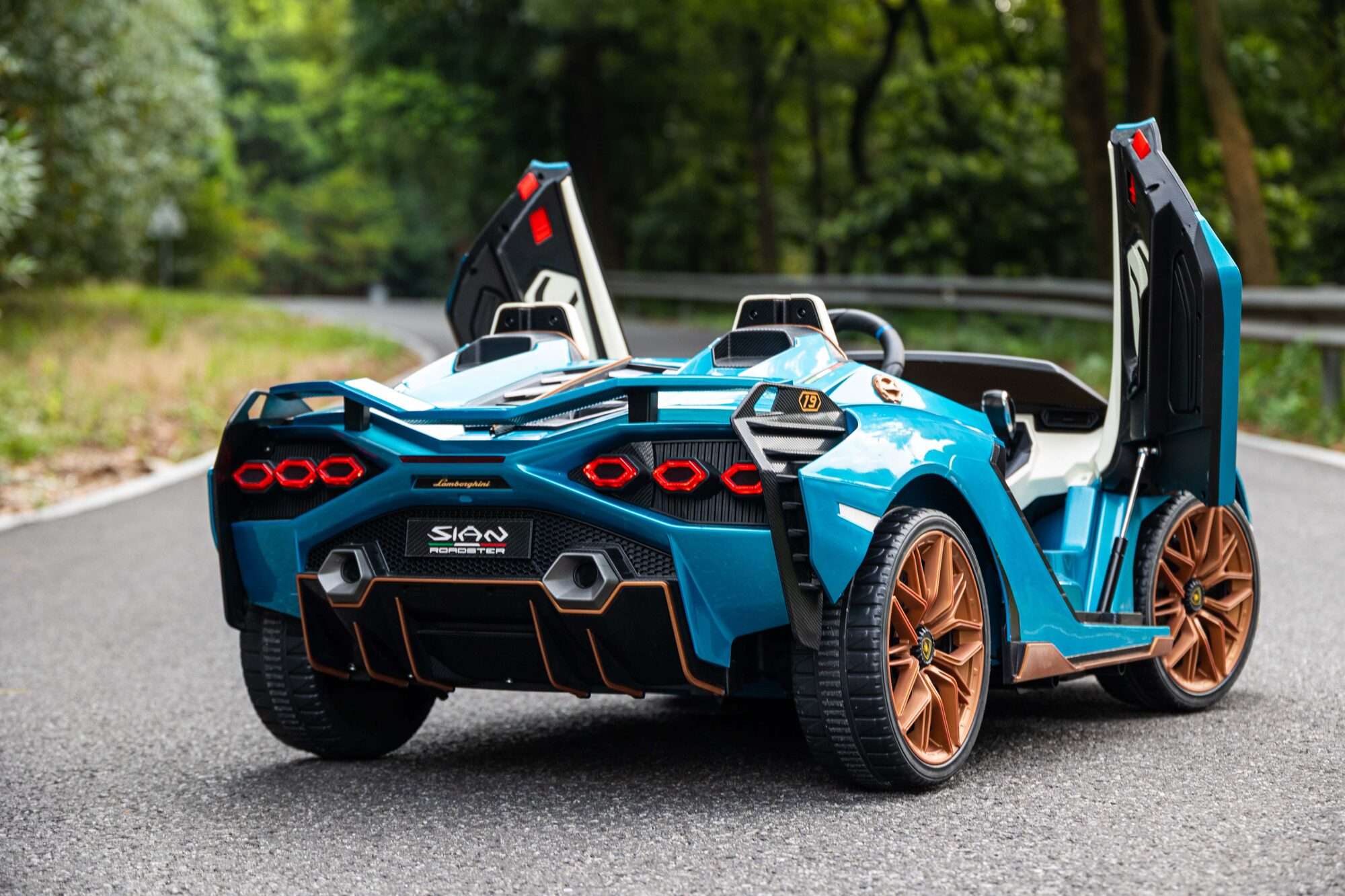 Image du produit : Licensed Lamborghini Sian in Blue color (3-8 years)