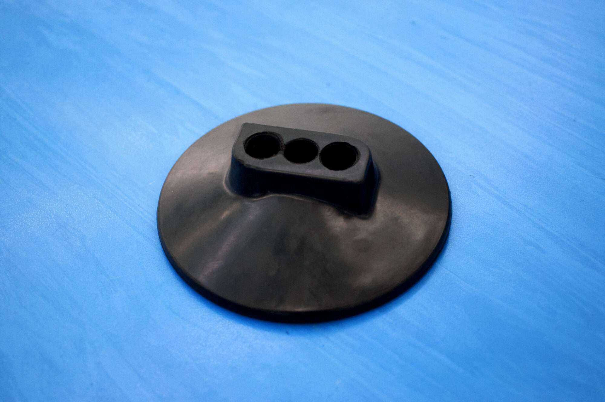 Image du produit : Base en caoutchouc tri-directionelle