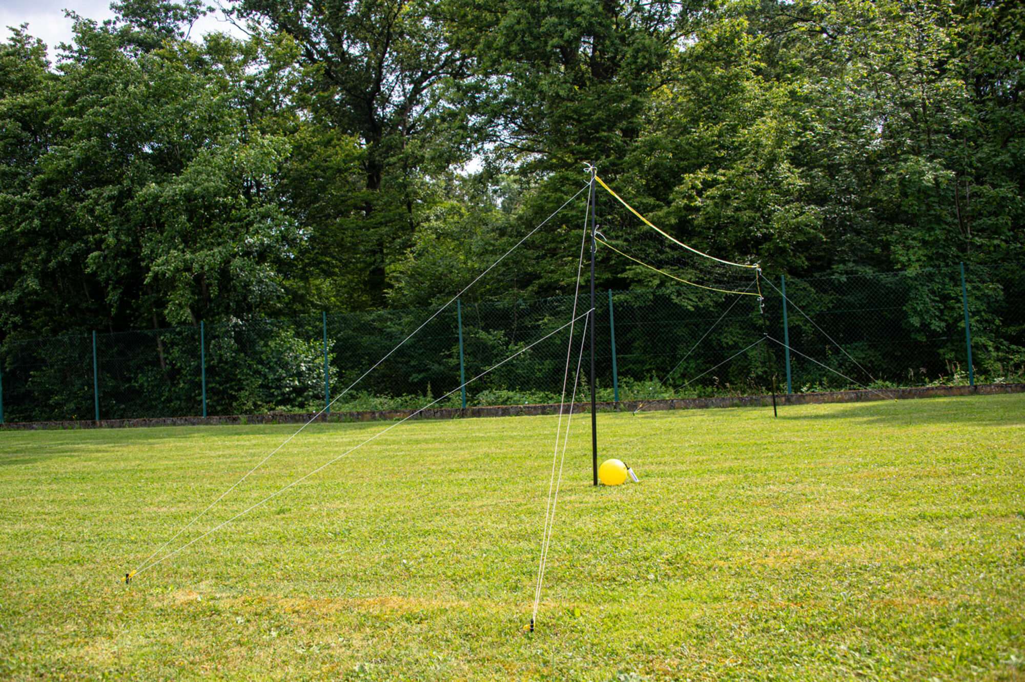 Image du produit : Set Volleyball 6m - Avec poteaux, filet, balle et pompe